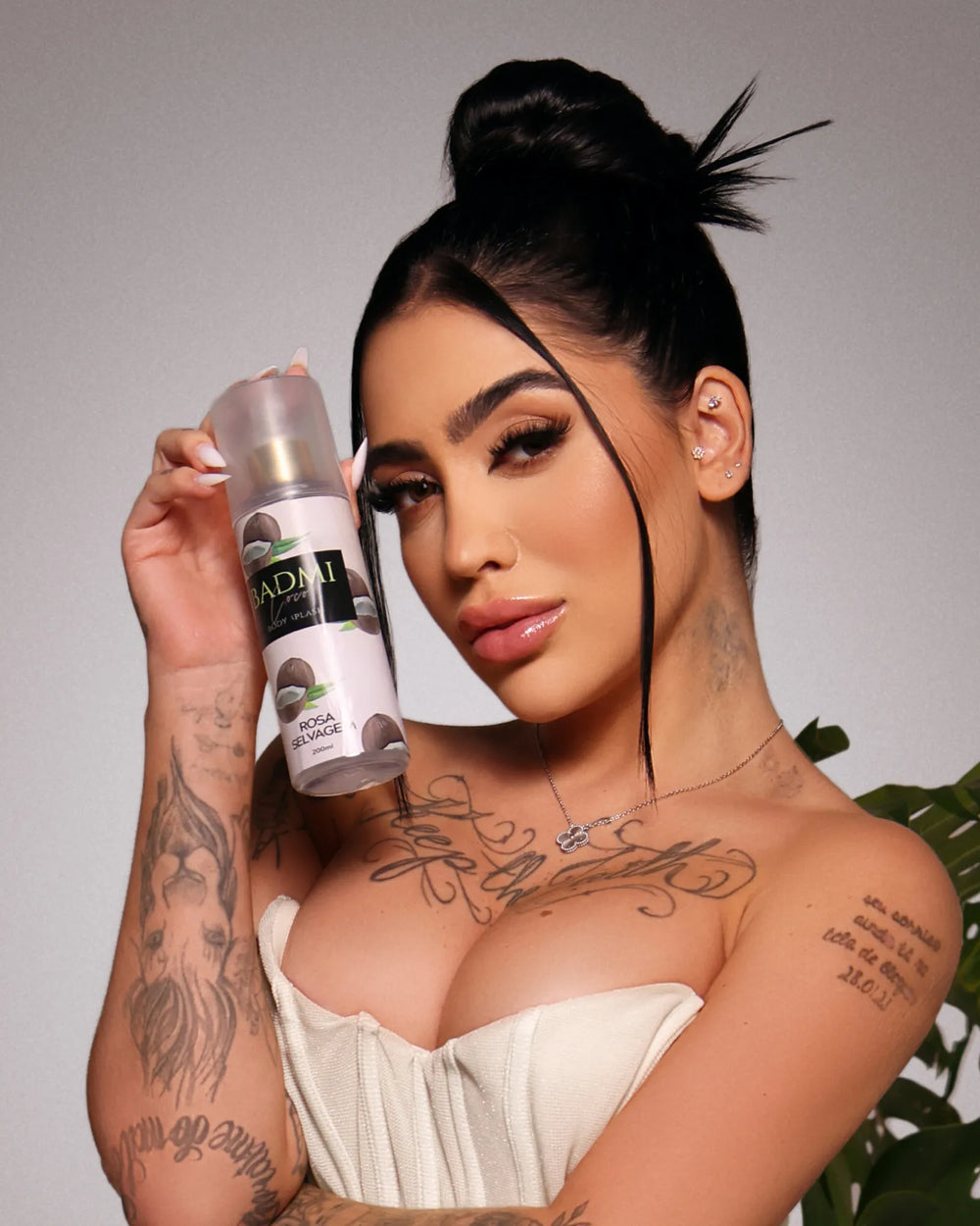 Revenda Rosa Selvagem Parfum no atacado